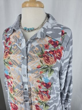 Gray Camo Button-Up Shirt with Colorful Floral Embroidery